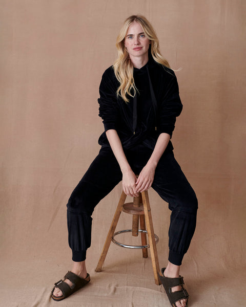 Velour Kara Relaxed Jogger