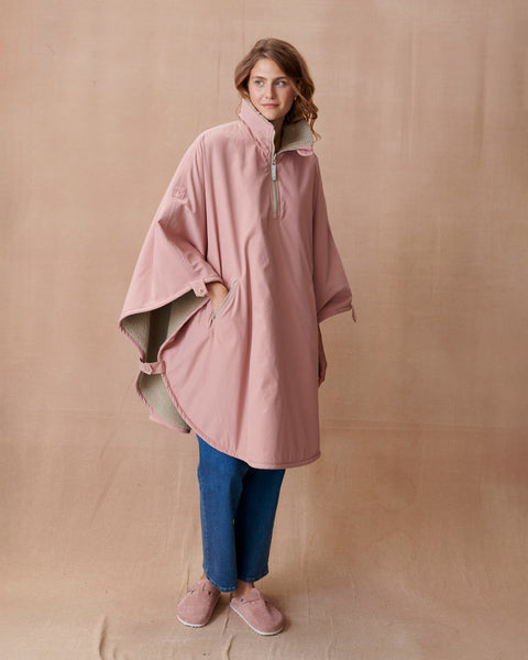 The Reversible Shell Changing Cape