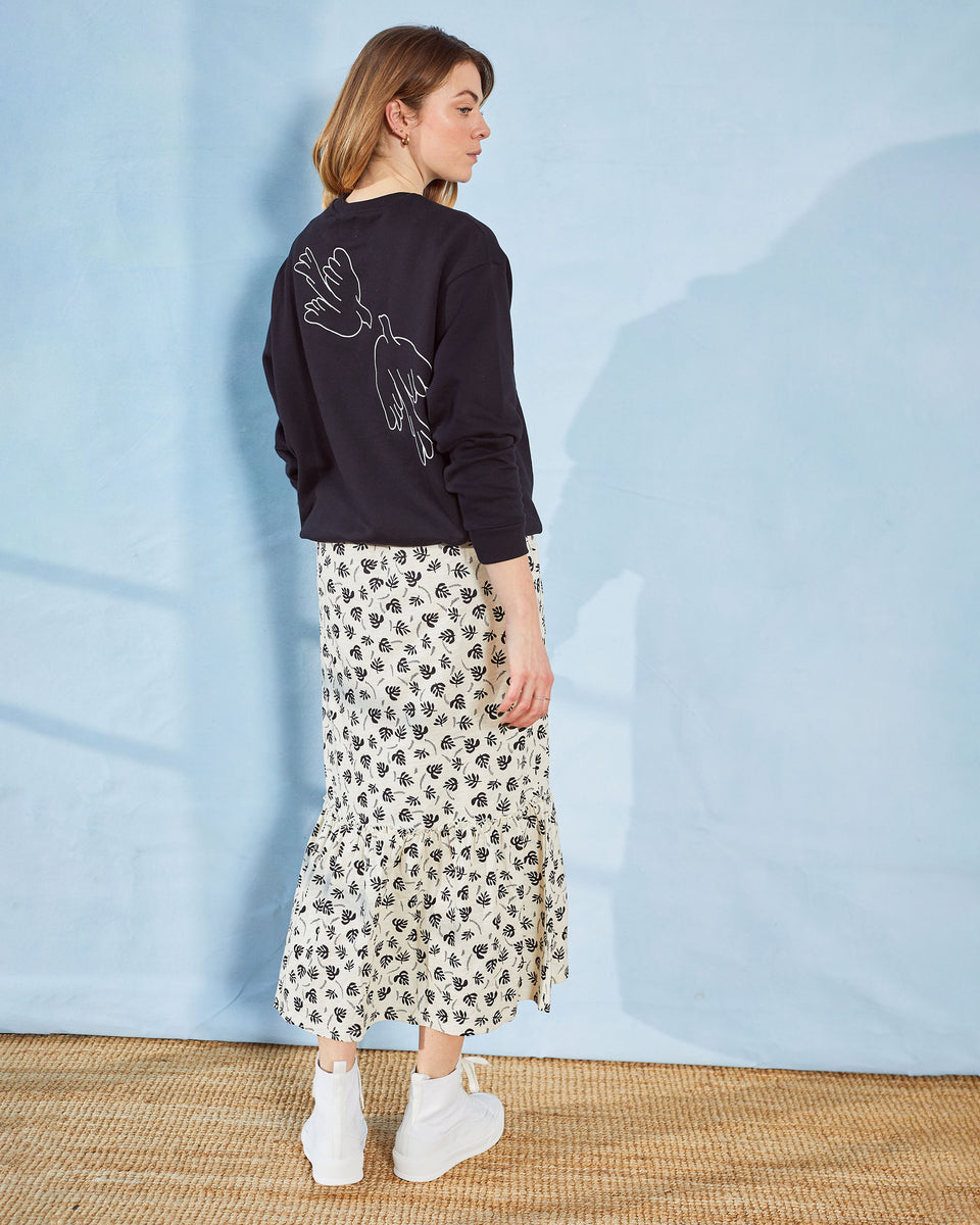 Love Doves Embroidered Sweatshirt